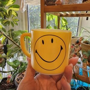 Vintage FIREKING Yellow Smiley Face Mug